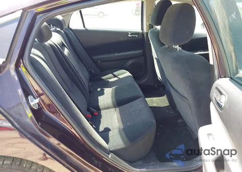 2010 Mazda Mazda6 I Touring Plus z USA, uszkodzony, nr VIN 1YVHZ8CH8A5M25487